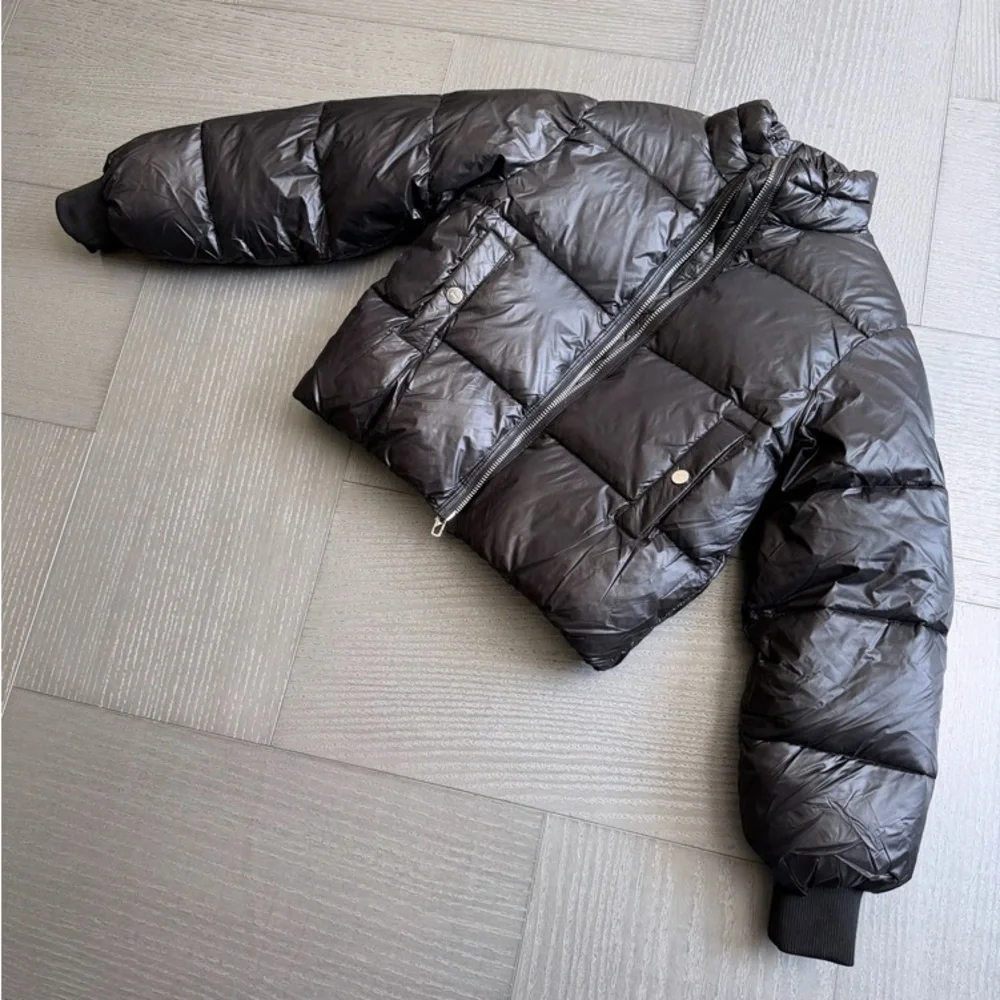 Ganni Black Short Puffer Jacket - Picture 4 of 14